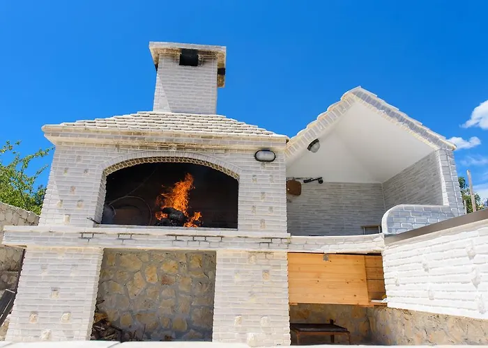 Patricia トロギール