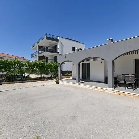 Patricia Apartment *